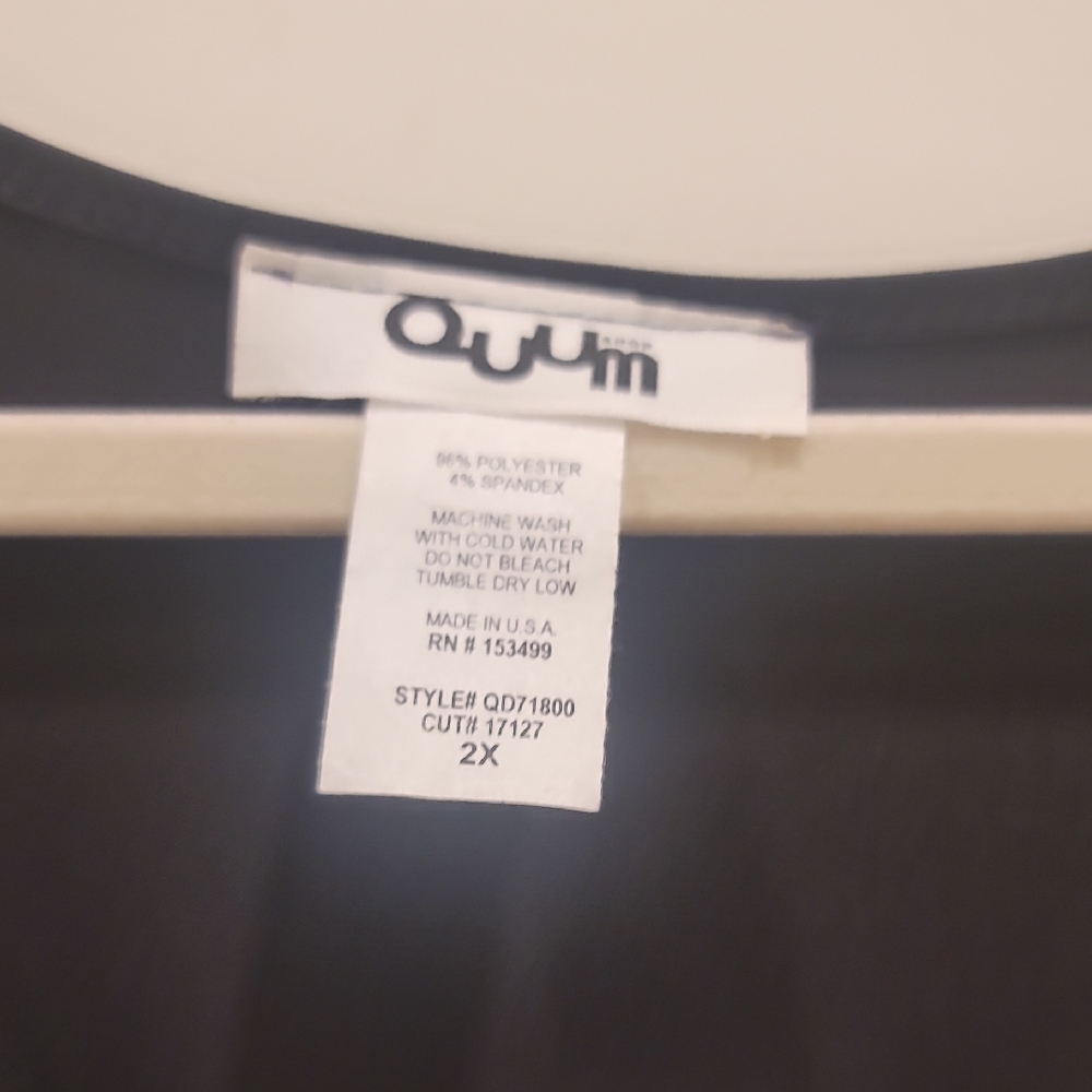 Ouuum Black Evening Maxi Dress With 2 High Slits 2X. NWOT...Sexy!!